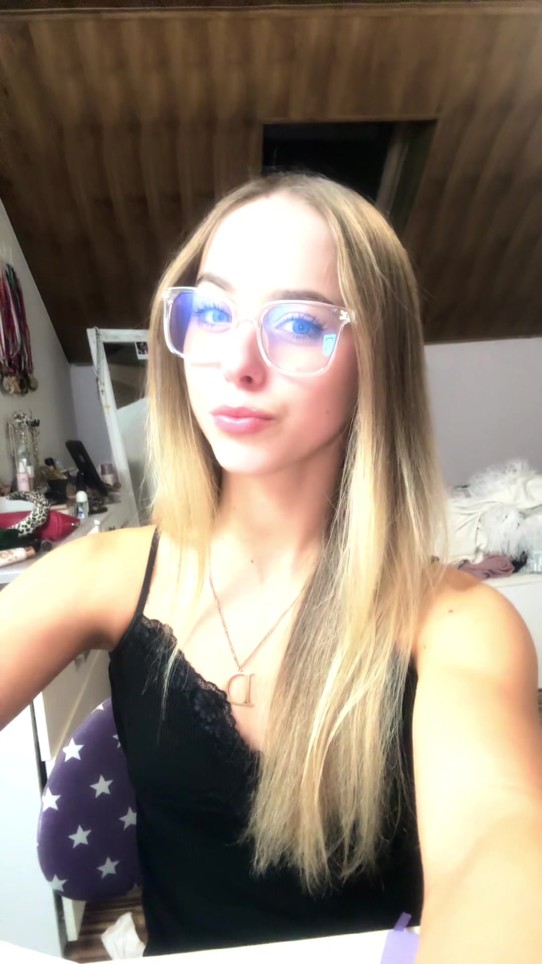 @domi