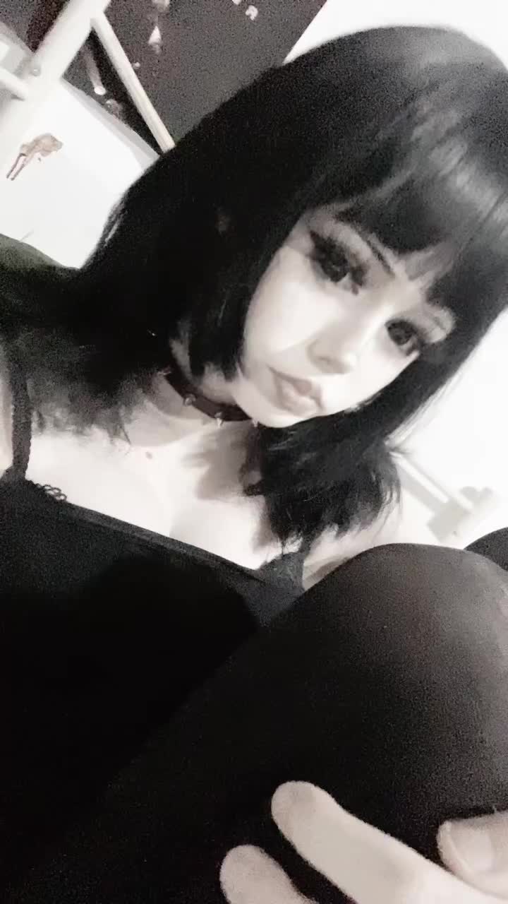 @Your Fav Vamp🦇