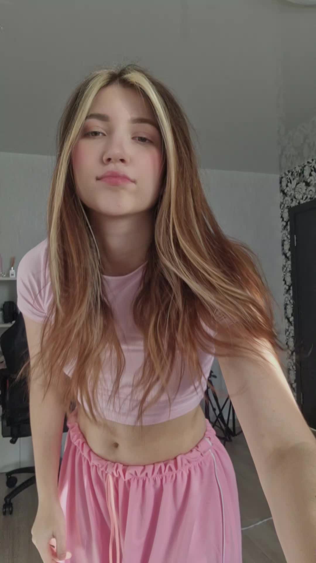 @NastyaBurn_19