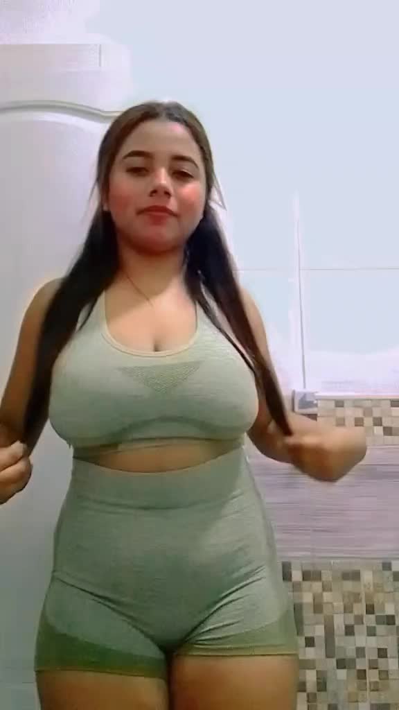 @Ariana García