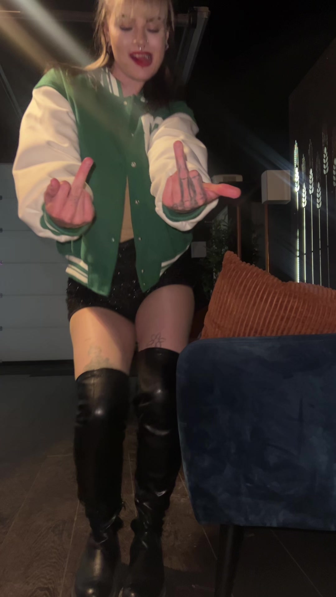 @EmMi