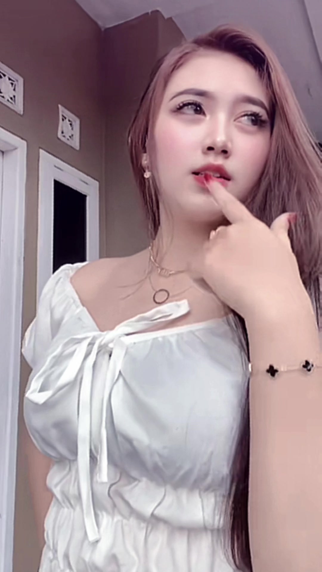 @Cewek imut 🥰