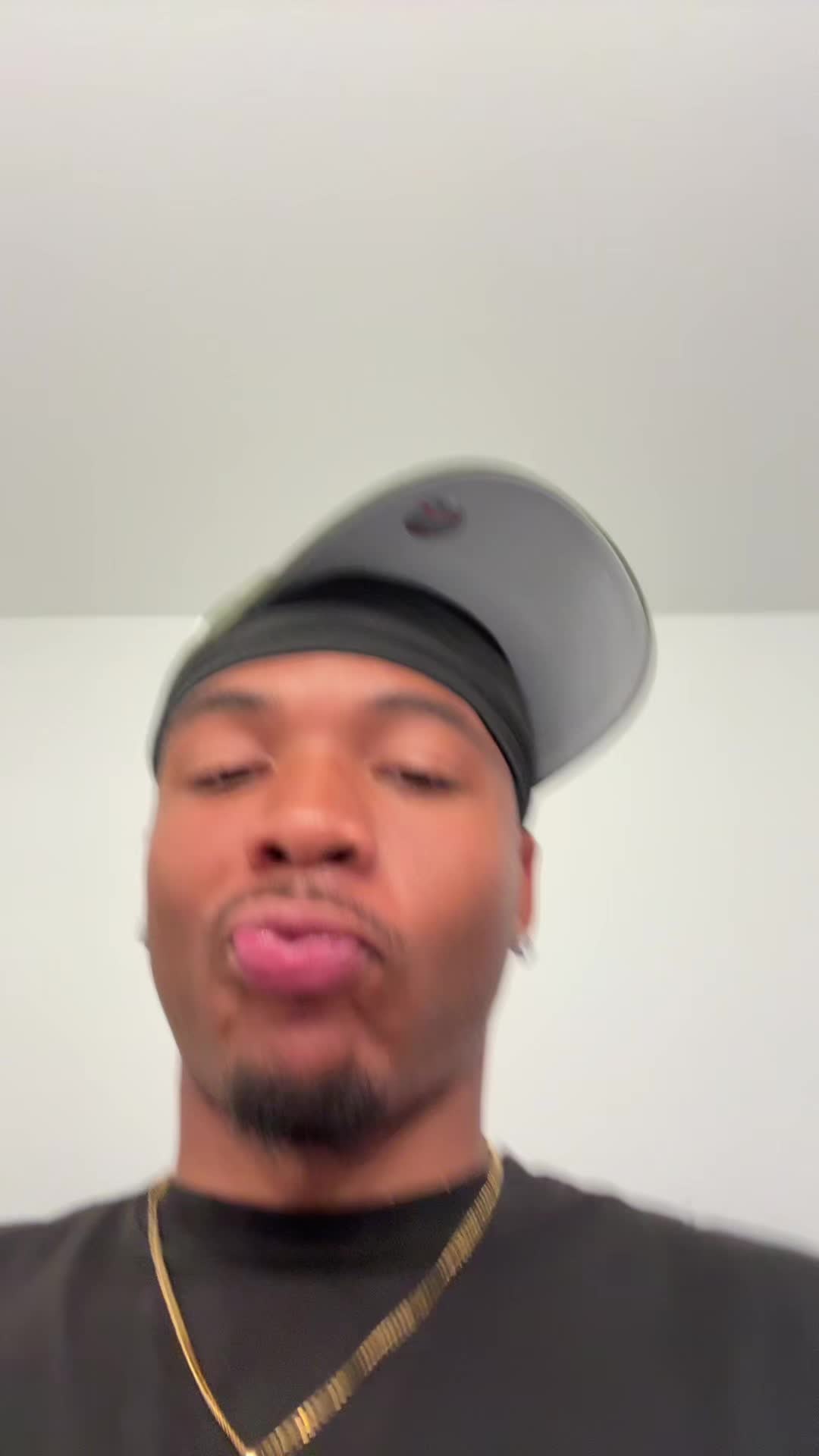 @Liyis