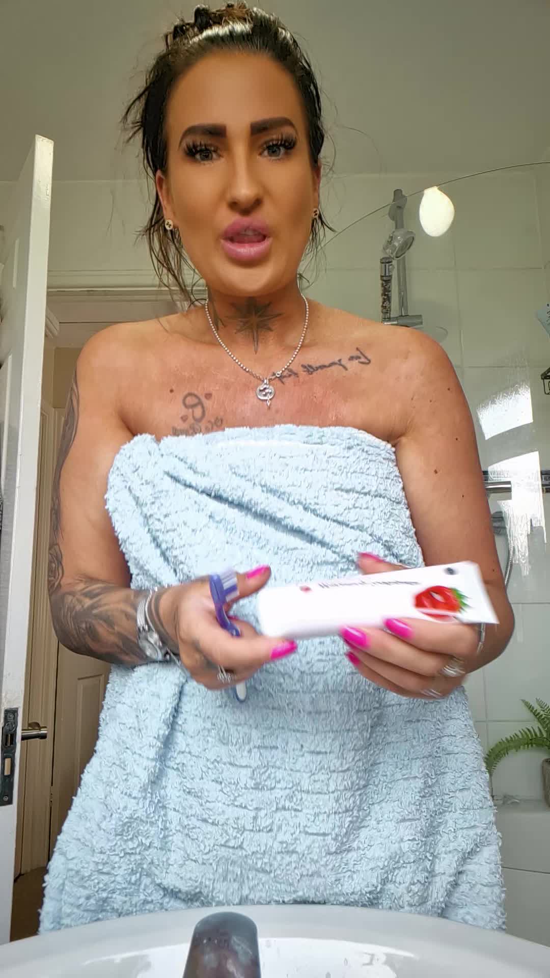 @sarah louise 🩵