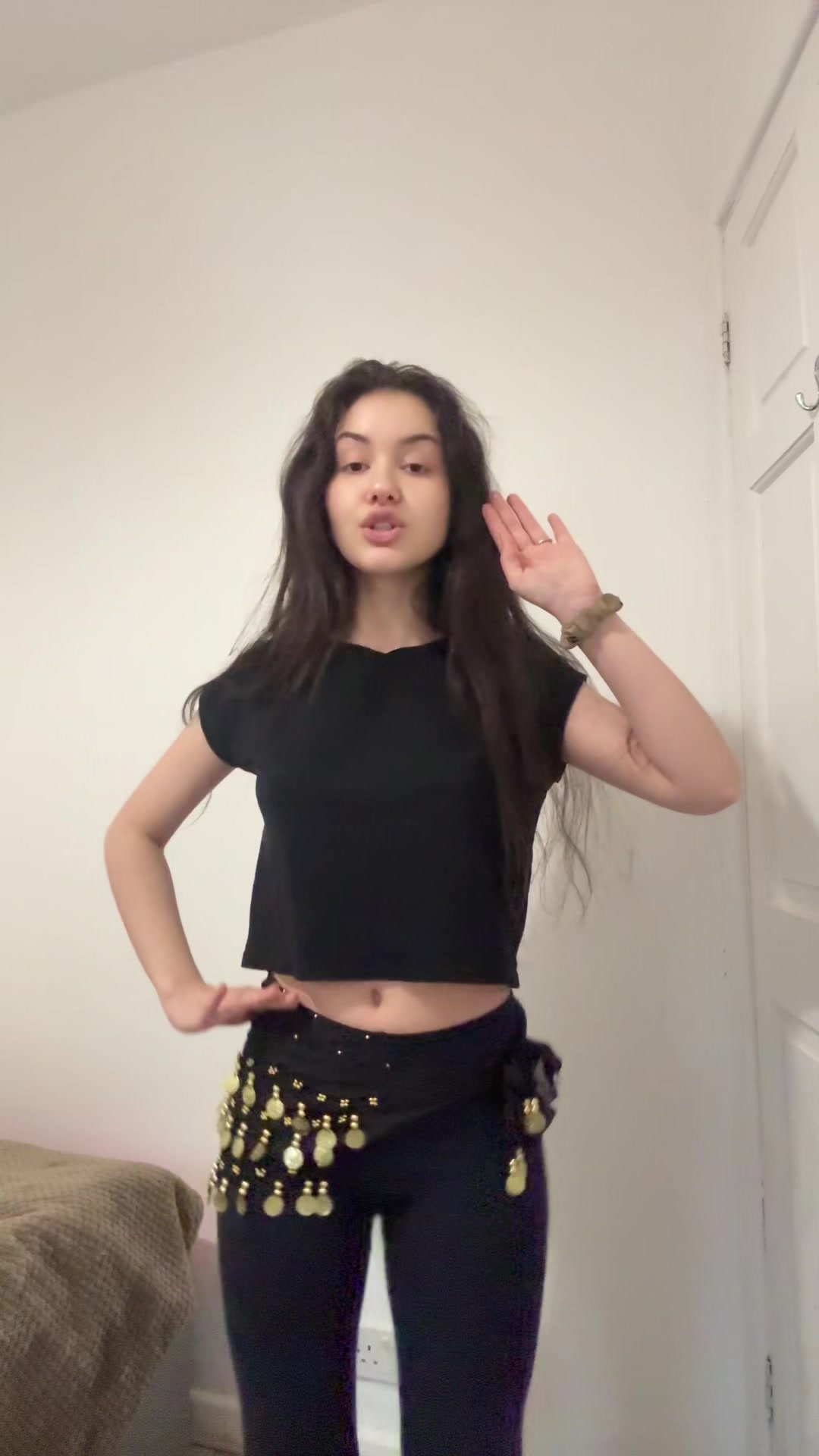 @lolabellydance