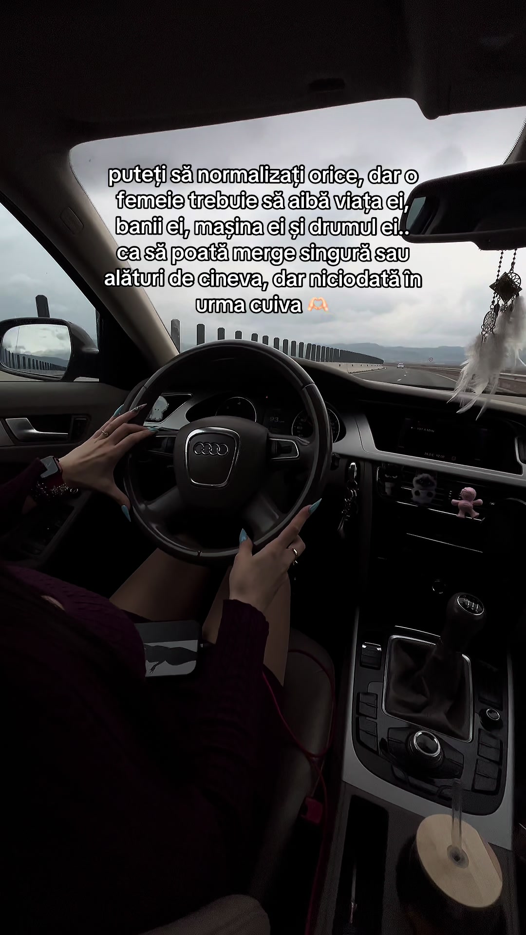 @C Ă T Ă L I N A 🐍