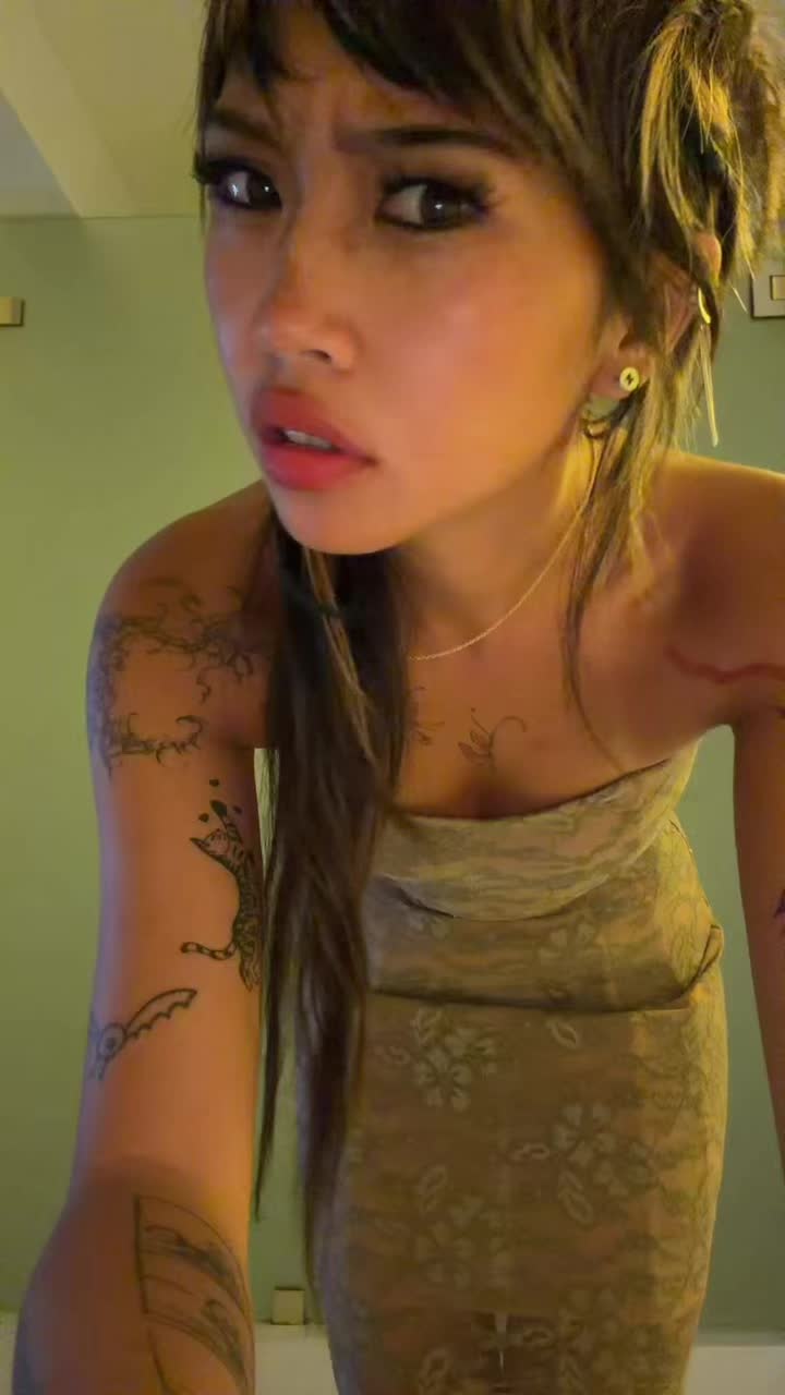 @Beabadoobee