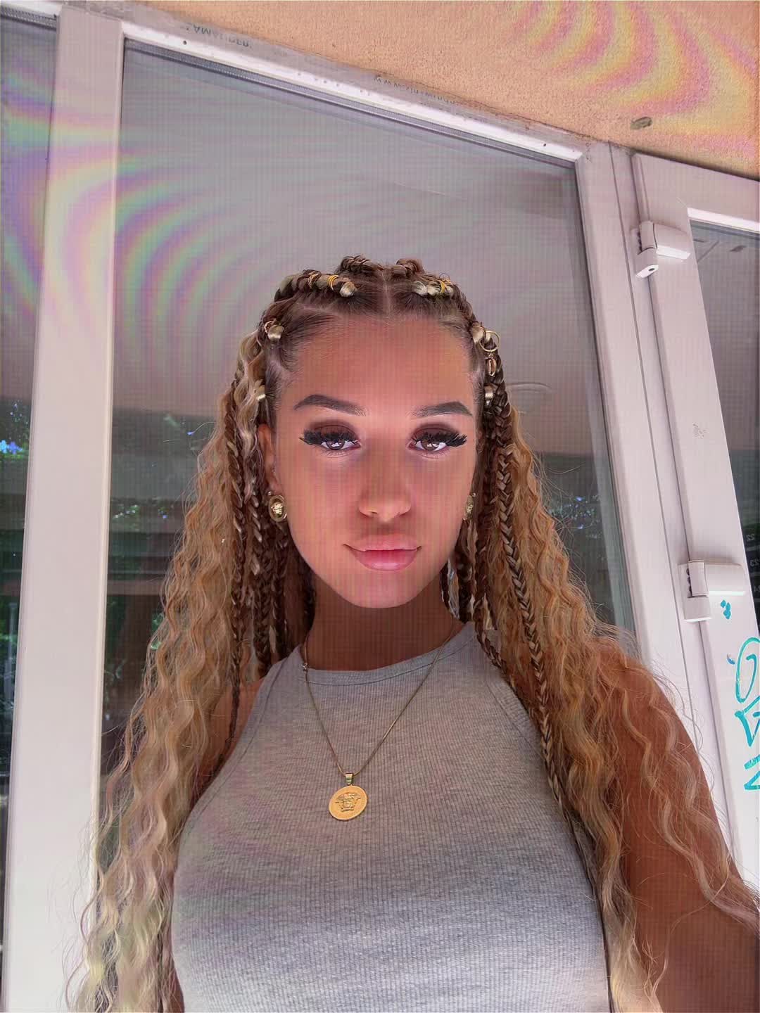 @clara