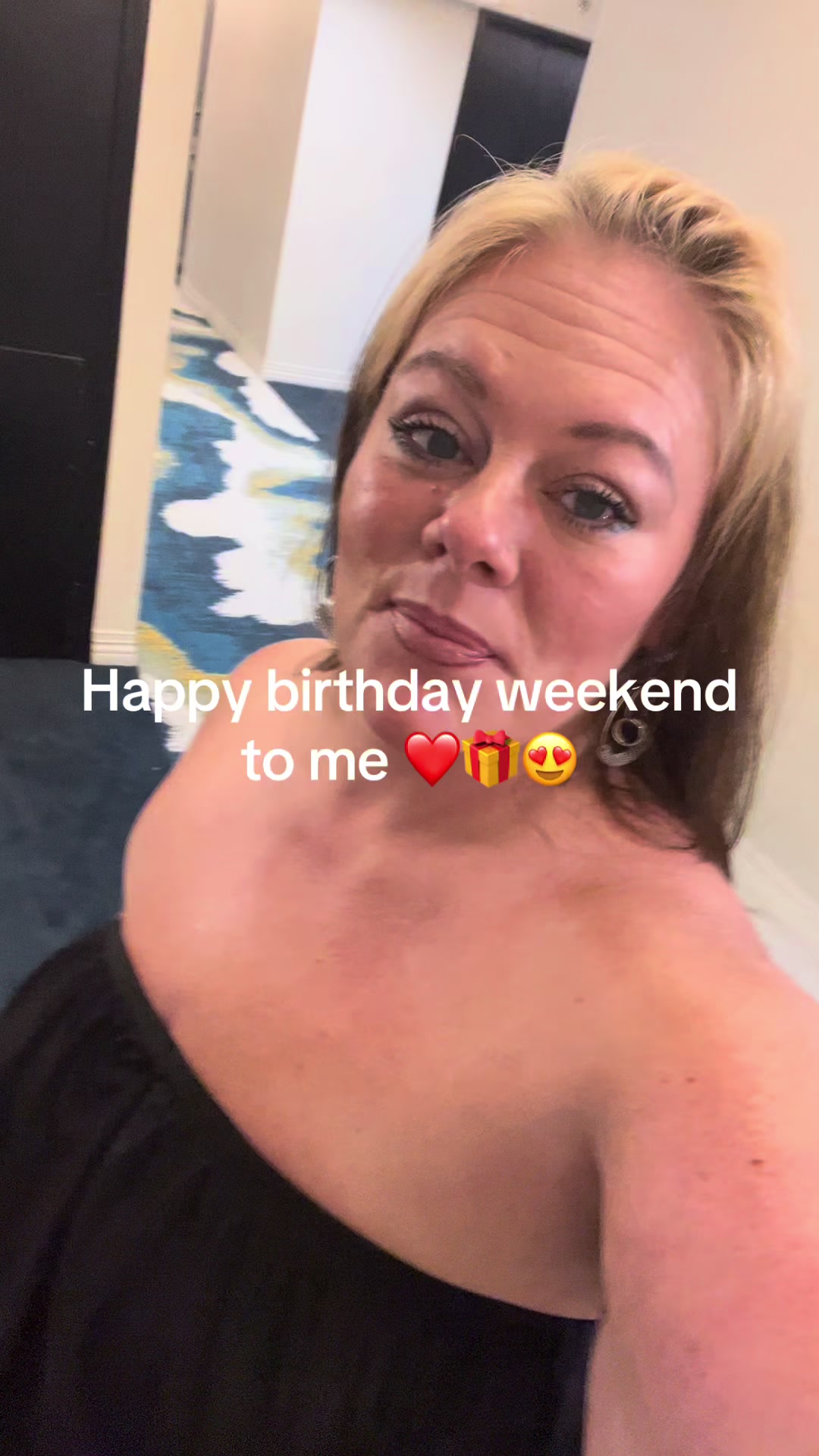@LuckyMarie