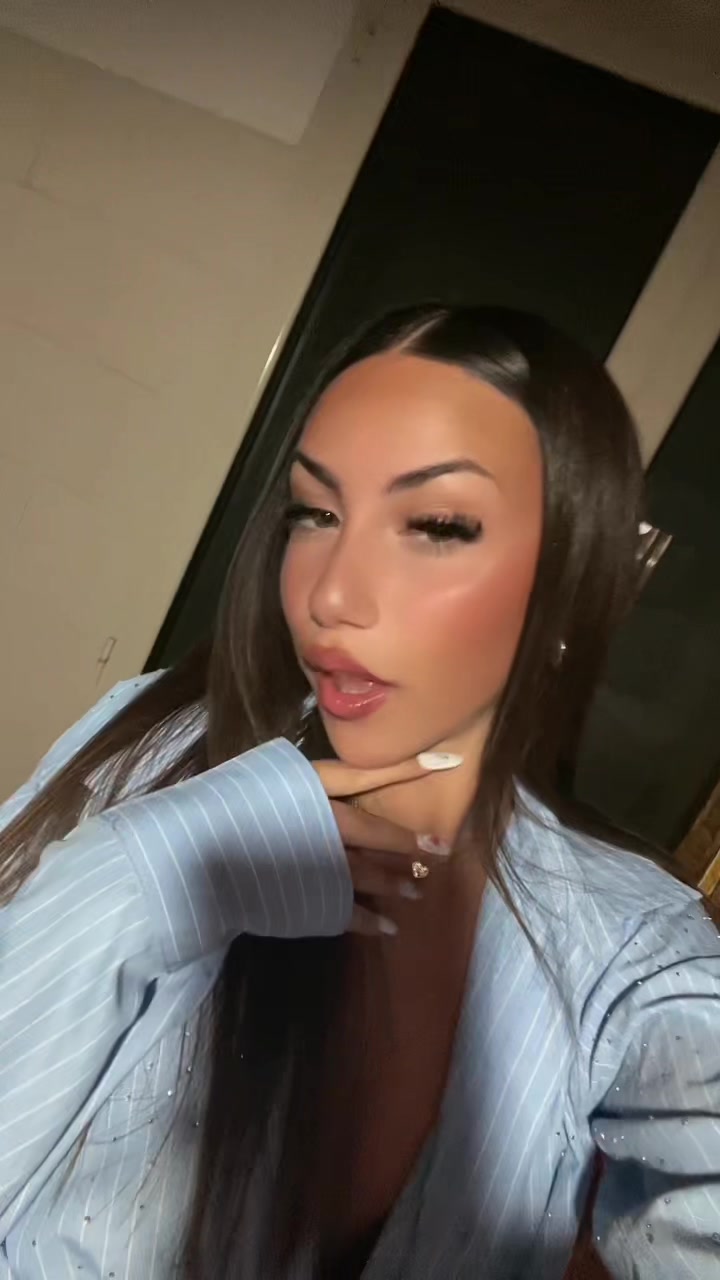 @🦋