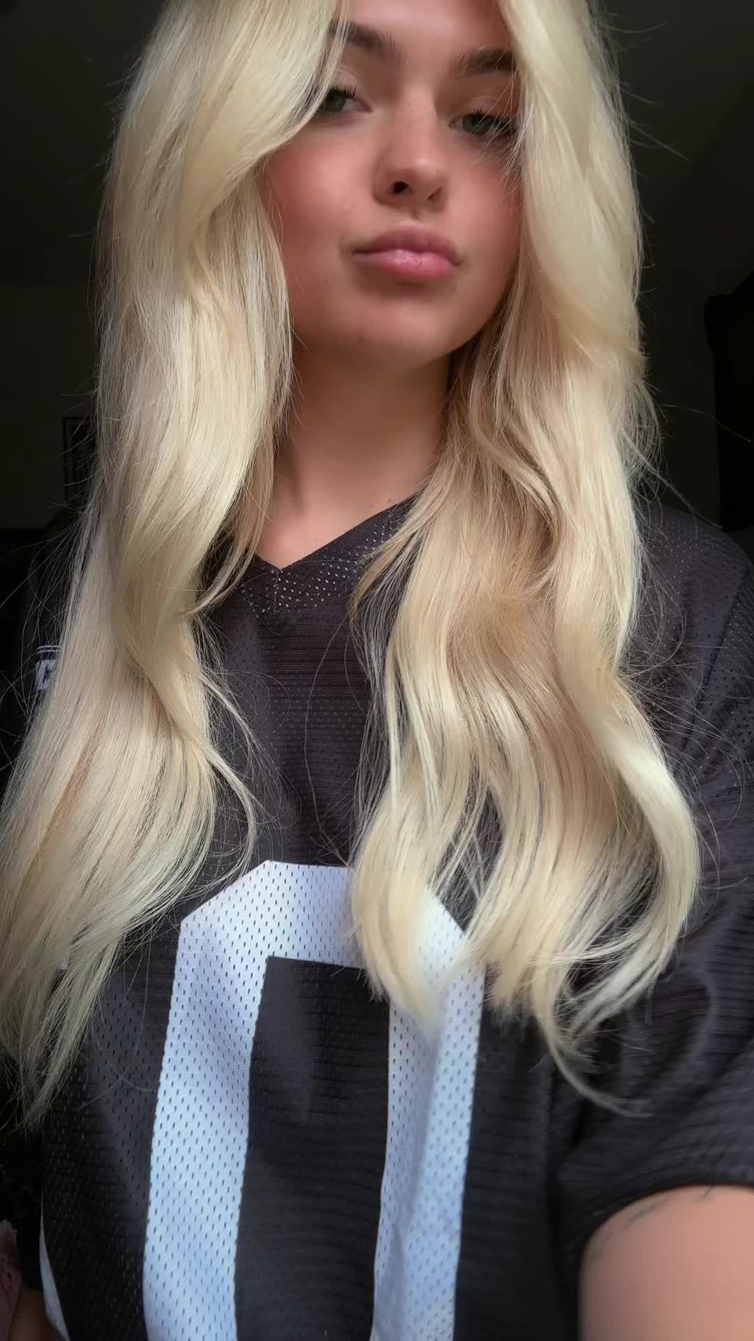 @elenacran