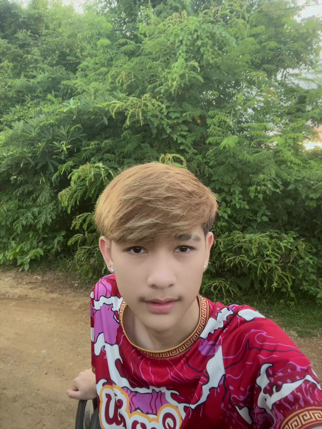 @Ai. ๐๐ปโ๏ธโก๏ธ