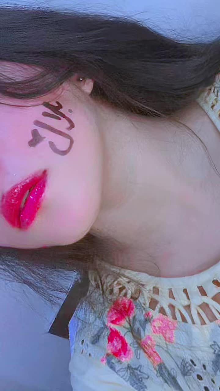 @AiizaL
