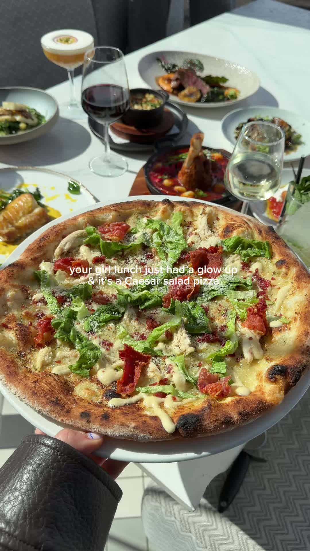 @AlbertsRestaurants