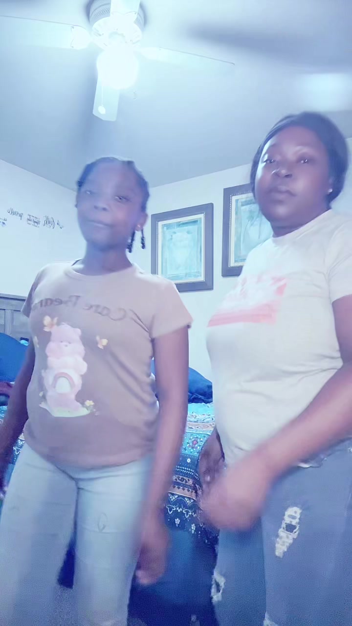 @Jasmyne S