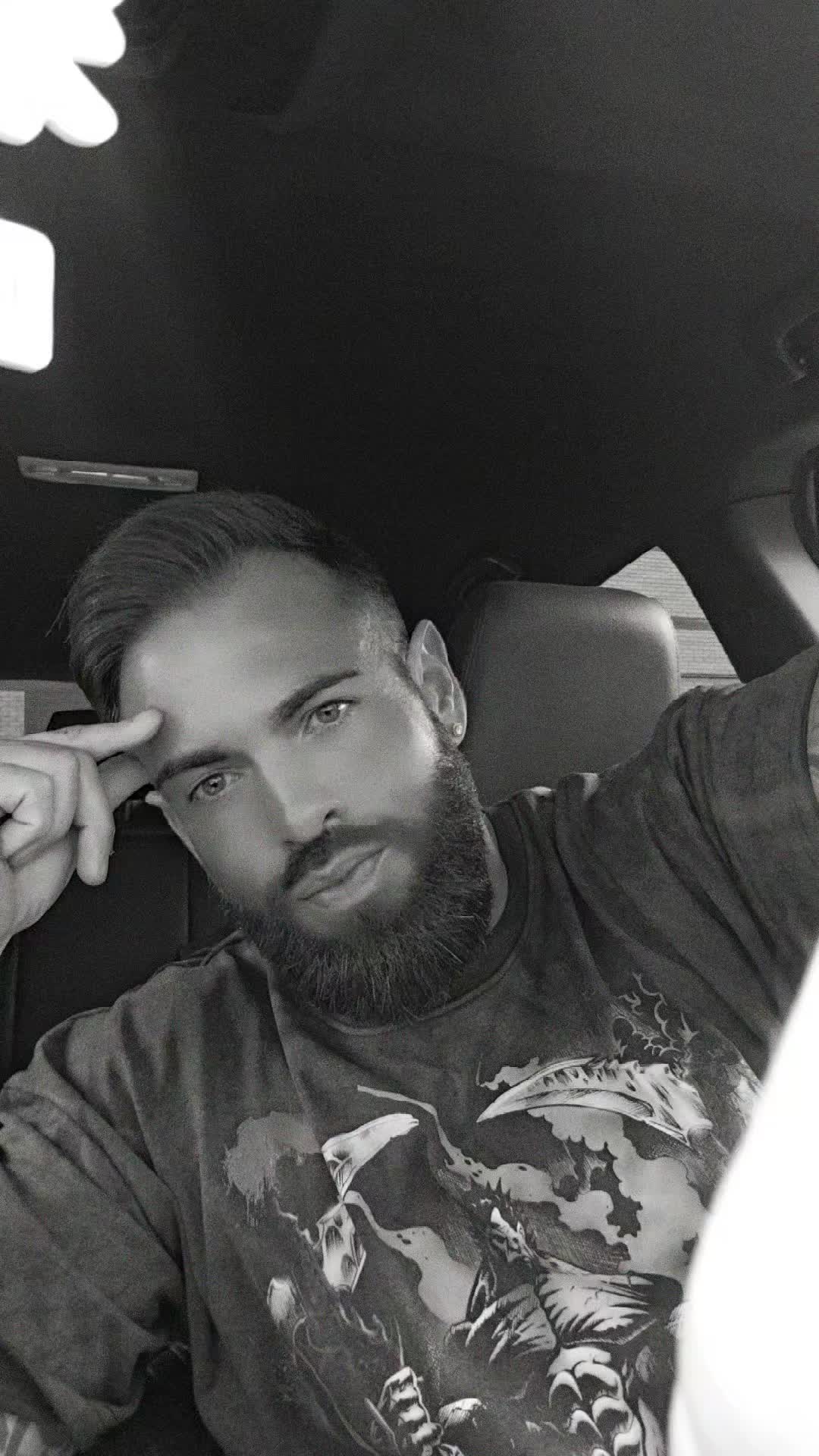 @Chris 🖤👑
