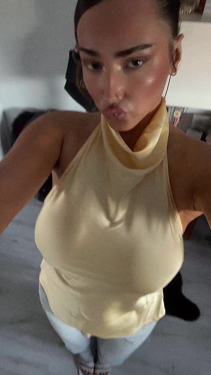 @𝐂𝐀𝐒𝐒𝐀𝐍𝐃𝐑𝐀🌶️🧛&zwj;♀️