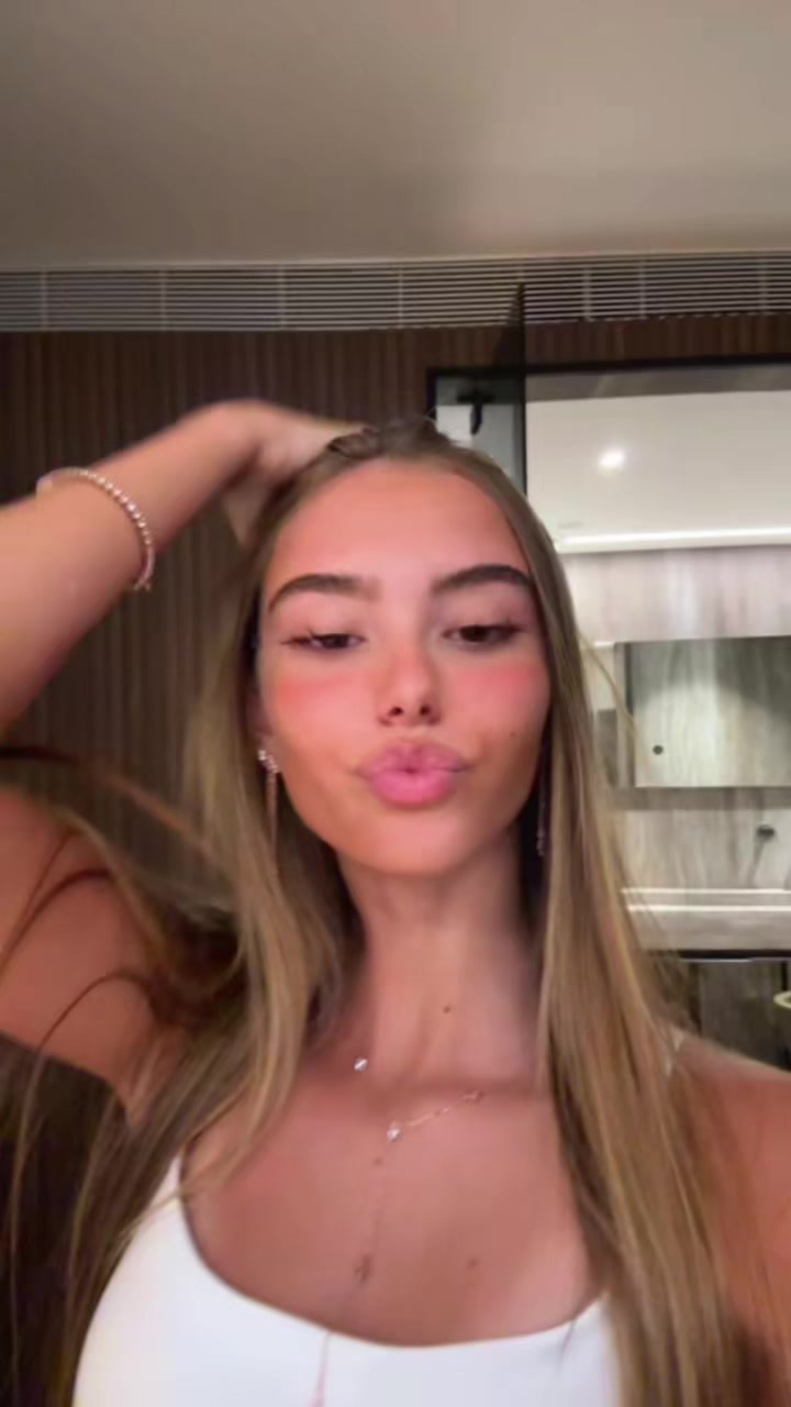 @MILA ZOARETZ