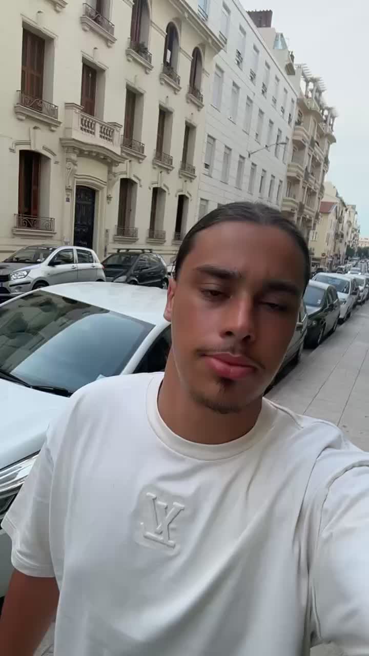 @7