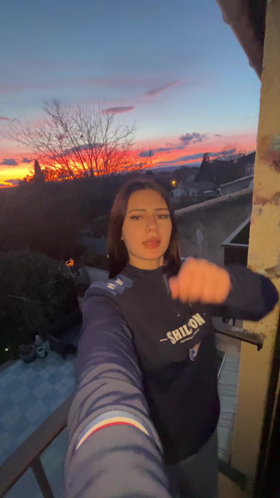@1 fille 💁🏽&zwj;♀️