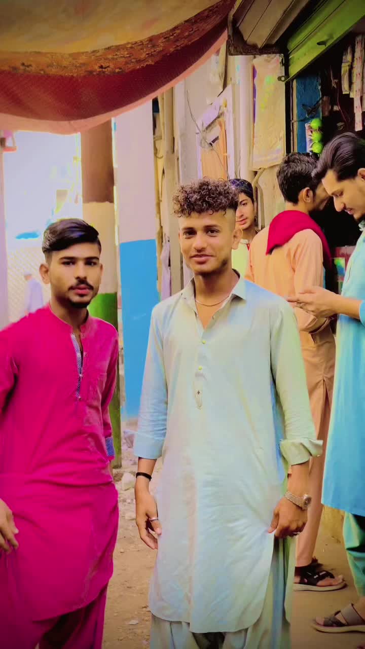 @SHAHZAIB👑KING💊✌️