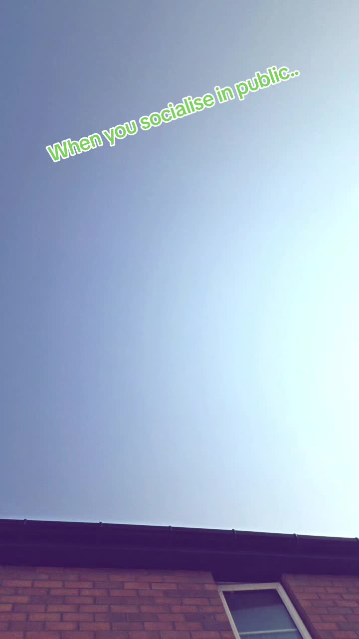 @Adora