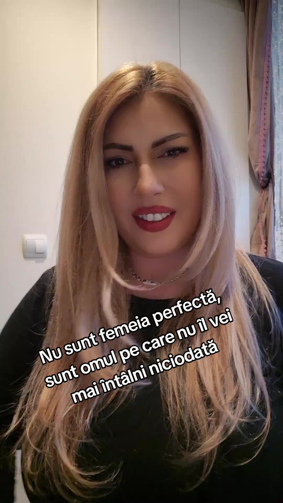 @👑❝𝓠𝓾𝓮𝓮𝓷 ❞👑