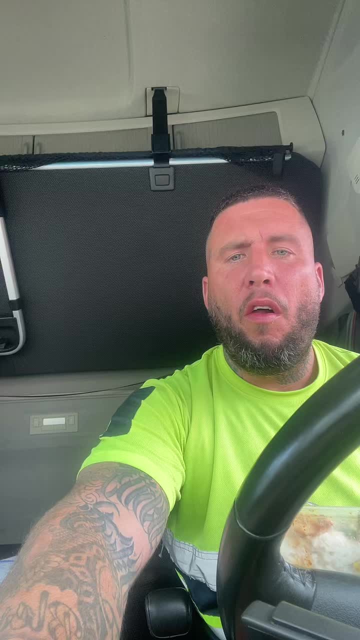 @Trucker_Gee89
