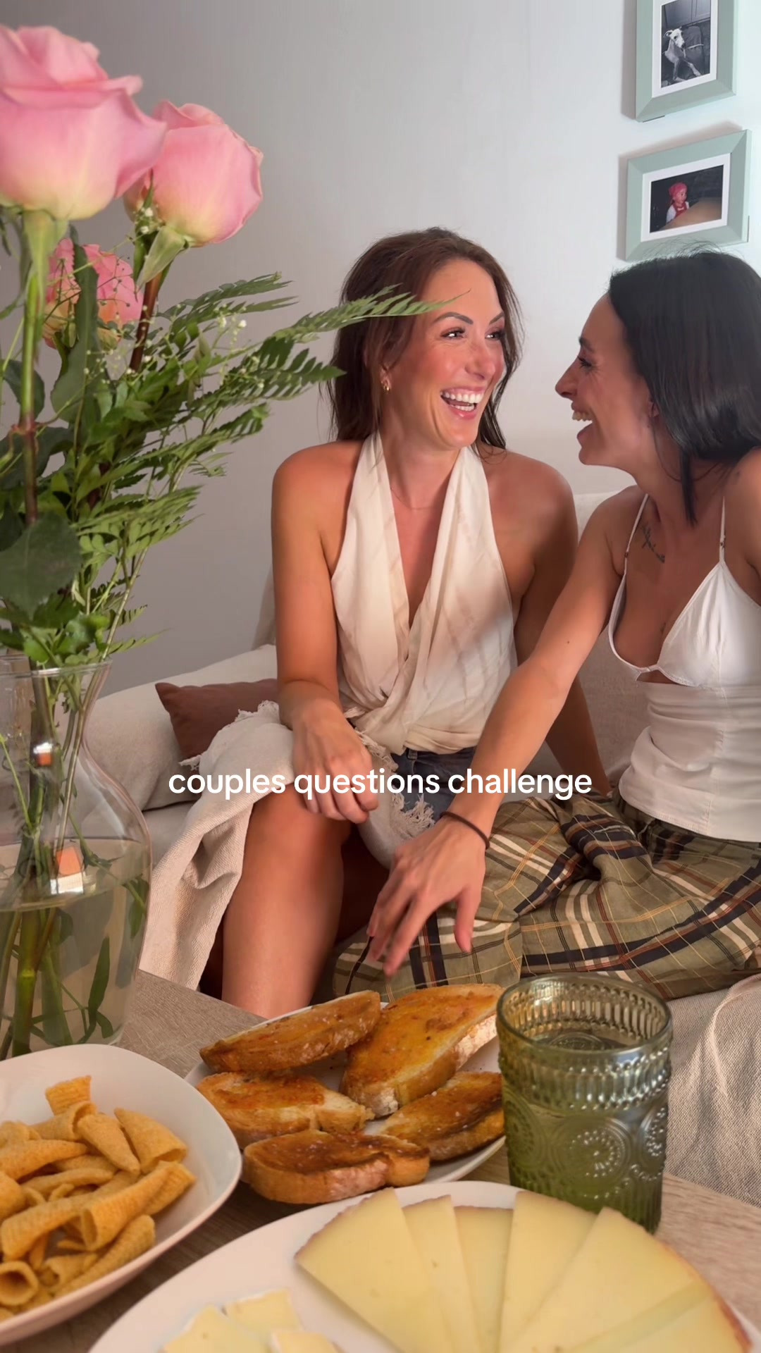 @Carrie & Anaïs