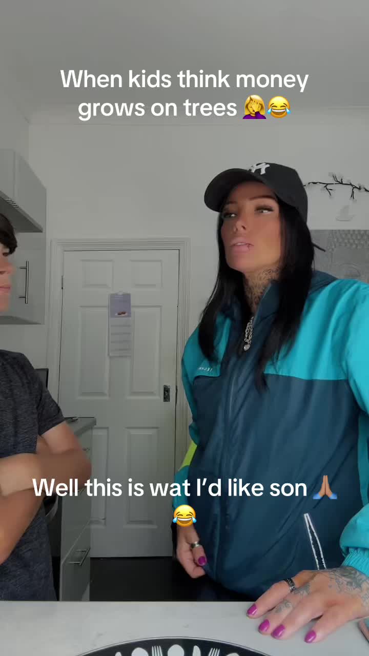 @HailsworthGetto🌈