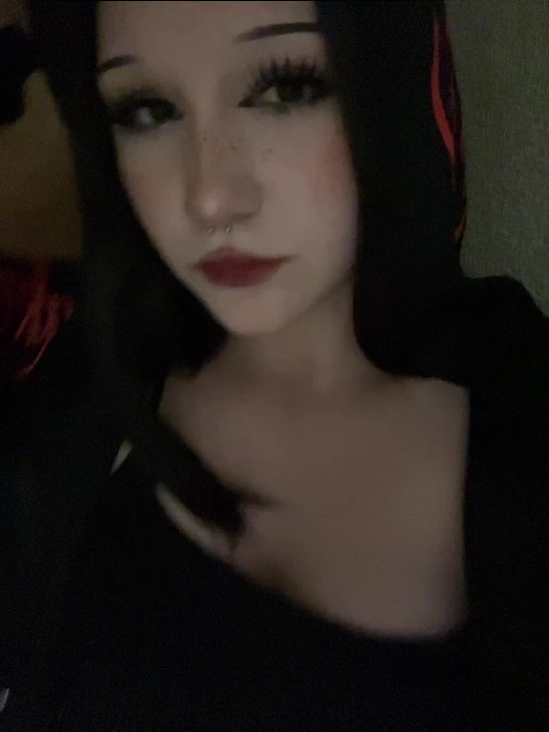 @юкоми🫂