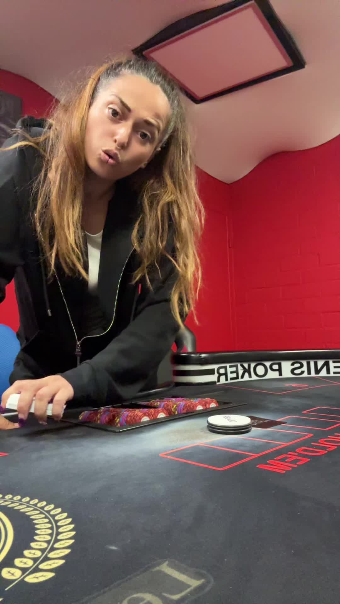 @Maria Prifti 🇦🇱🇬🇷🇨🇭