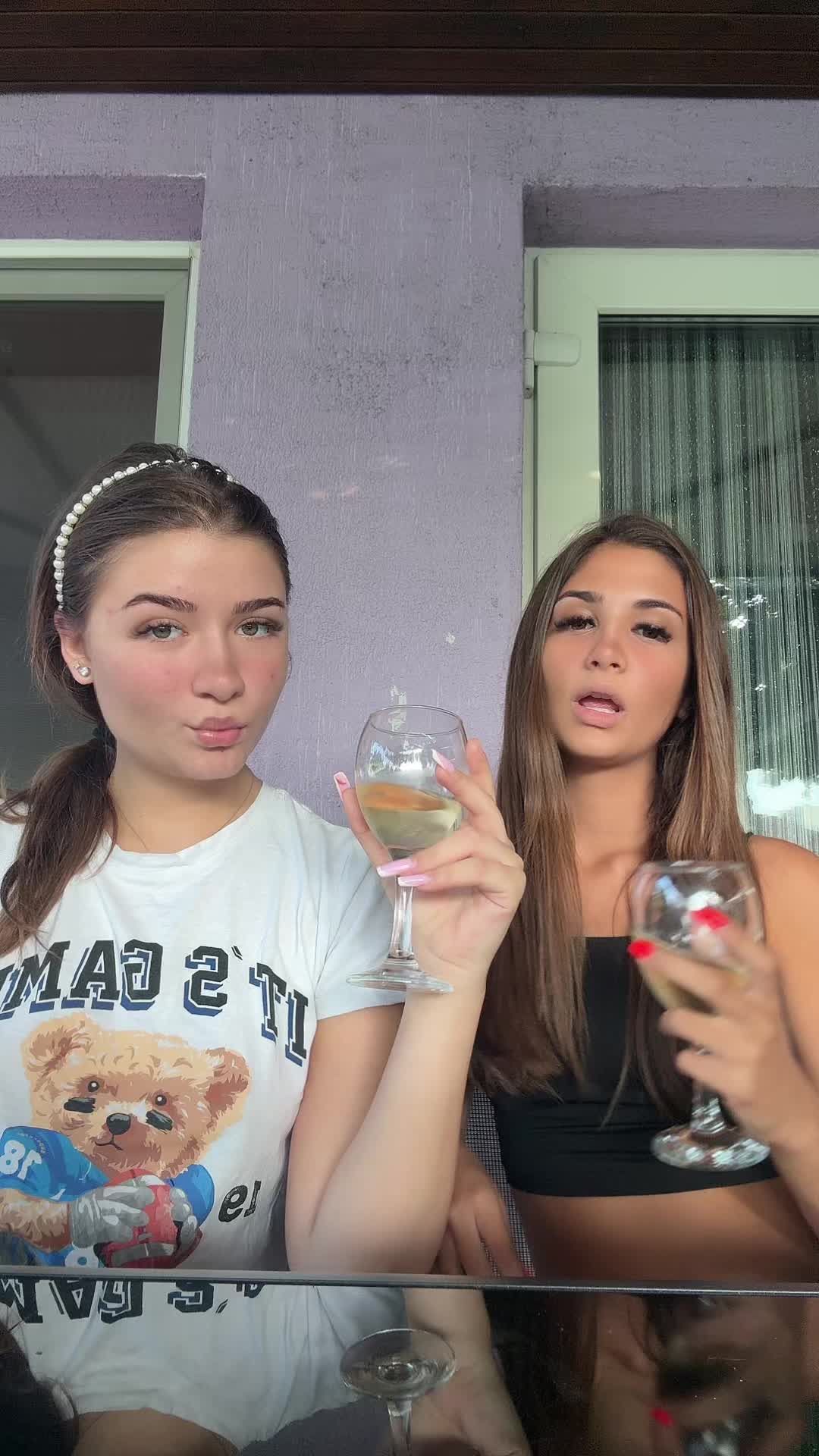 @👸🏽