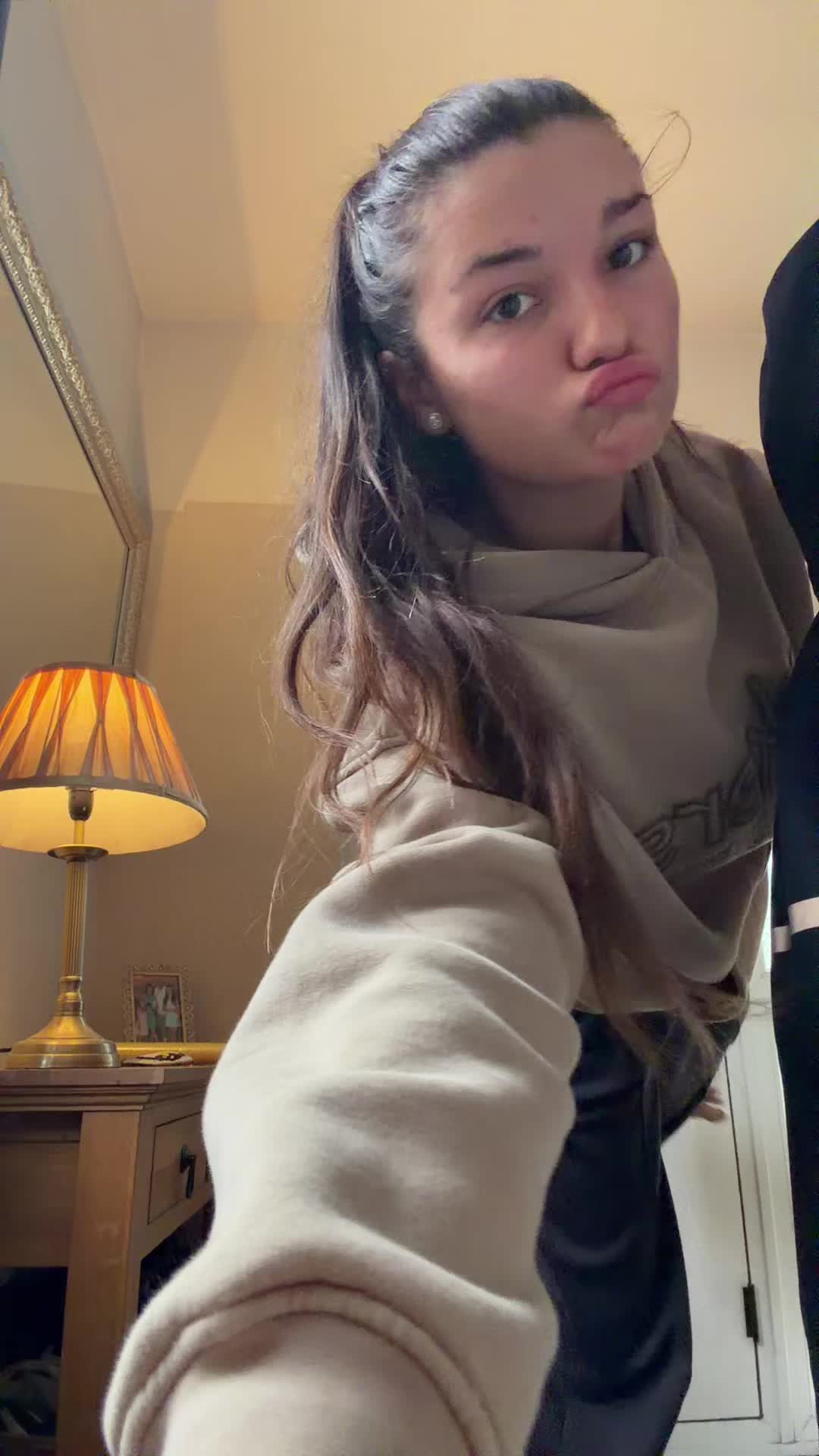 @florencesylviaa