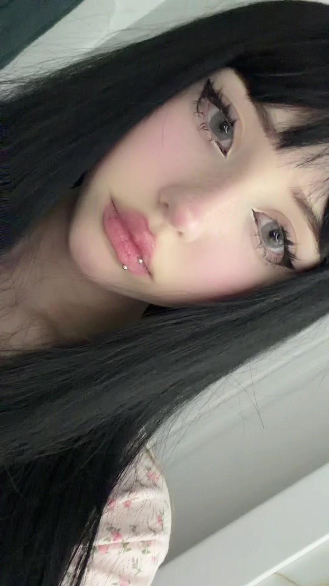 @mi