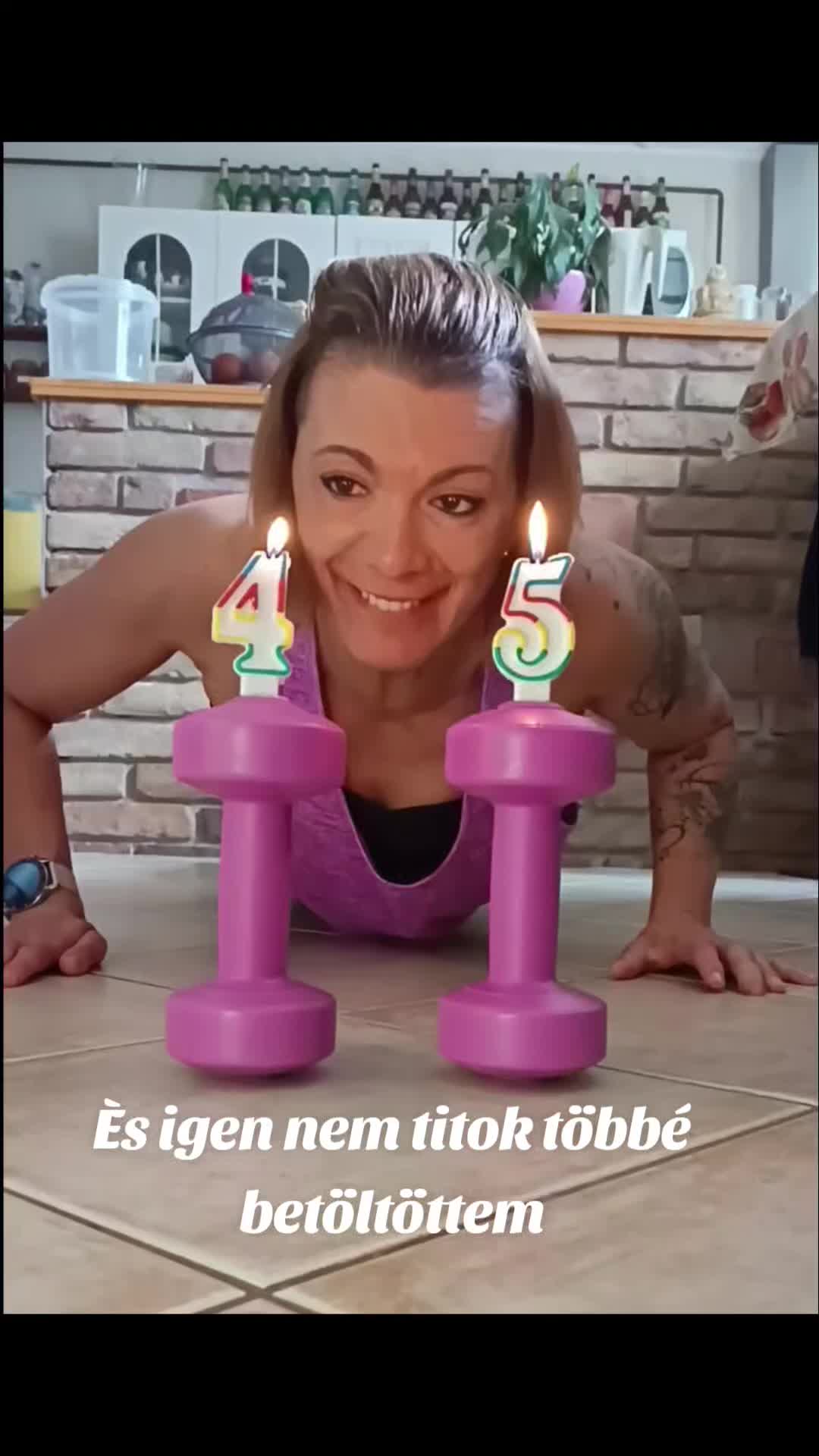 @Moncsi