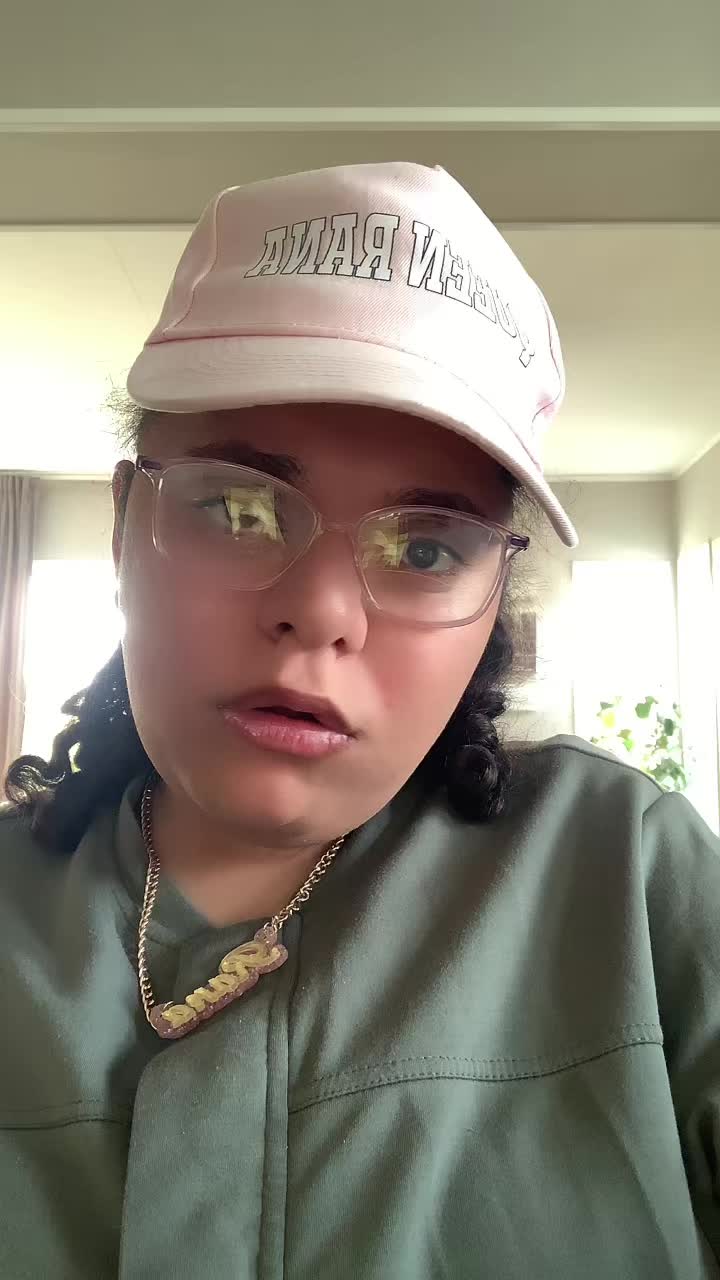 @QueenRana