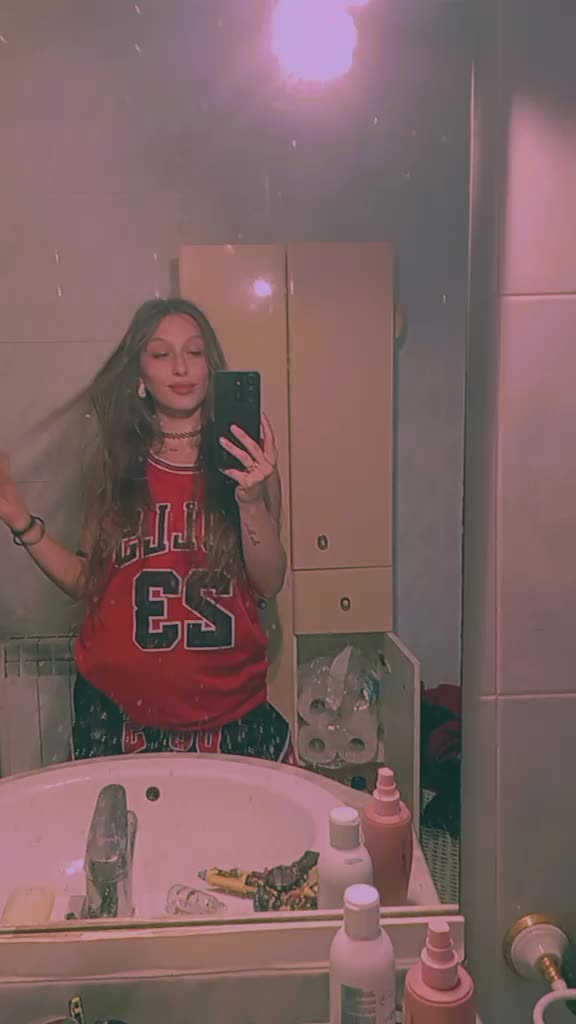 @Meryyy🌸💞✨🦋🫧👽💣