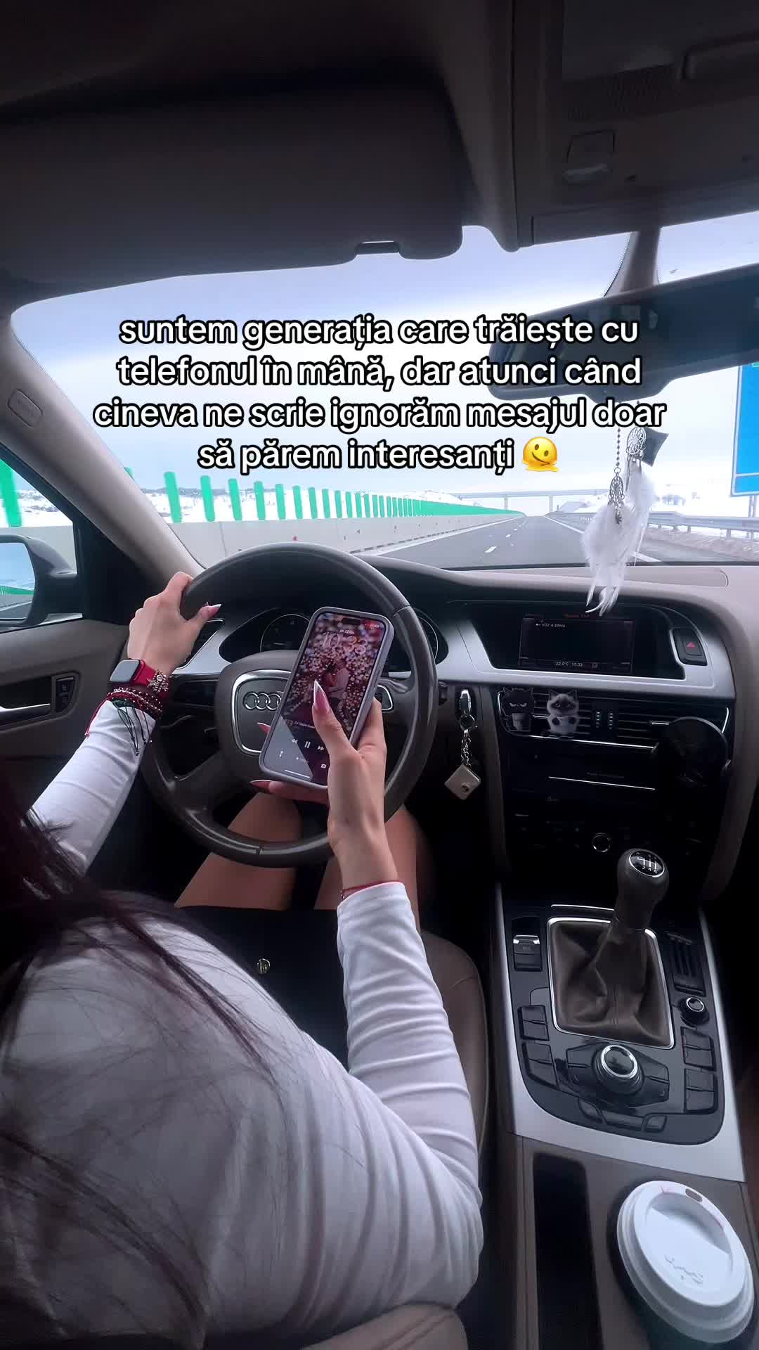@C Ă T Ă L I N A 🐍