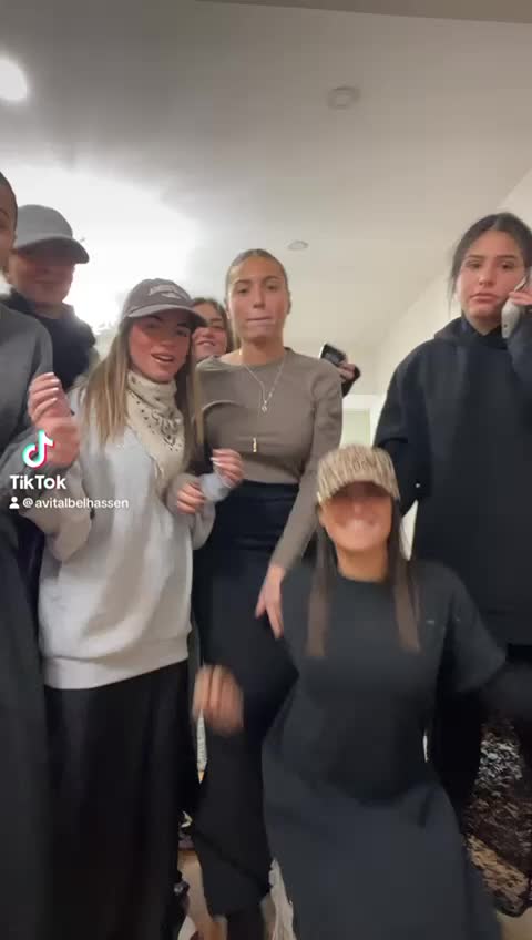 @Ora_riahi