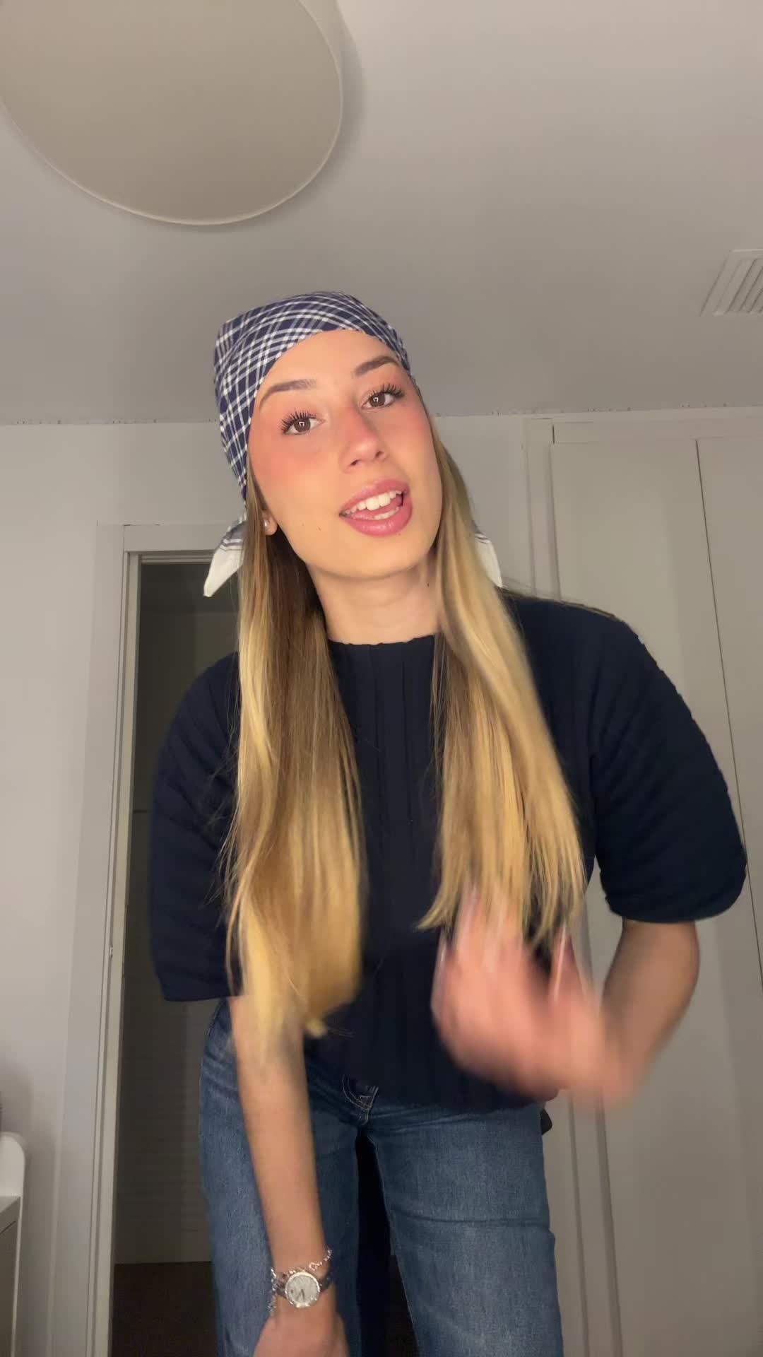 @daniela