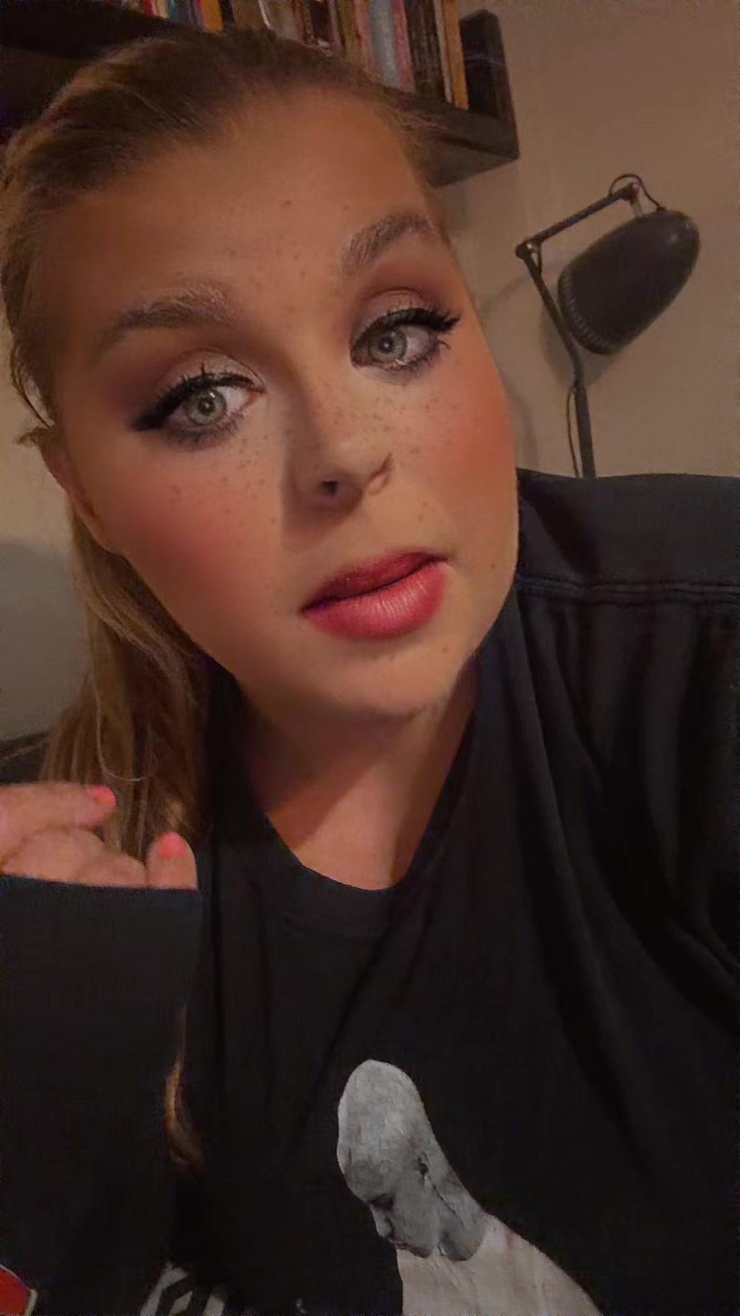 @klaraorbacks