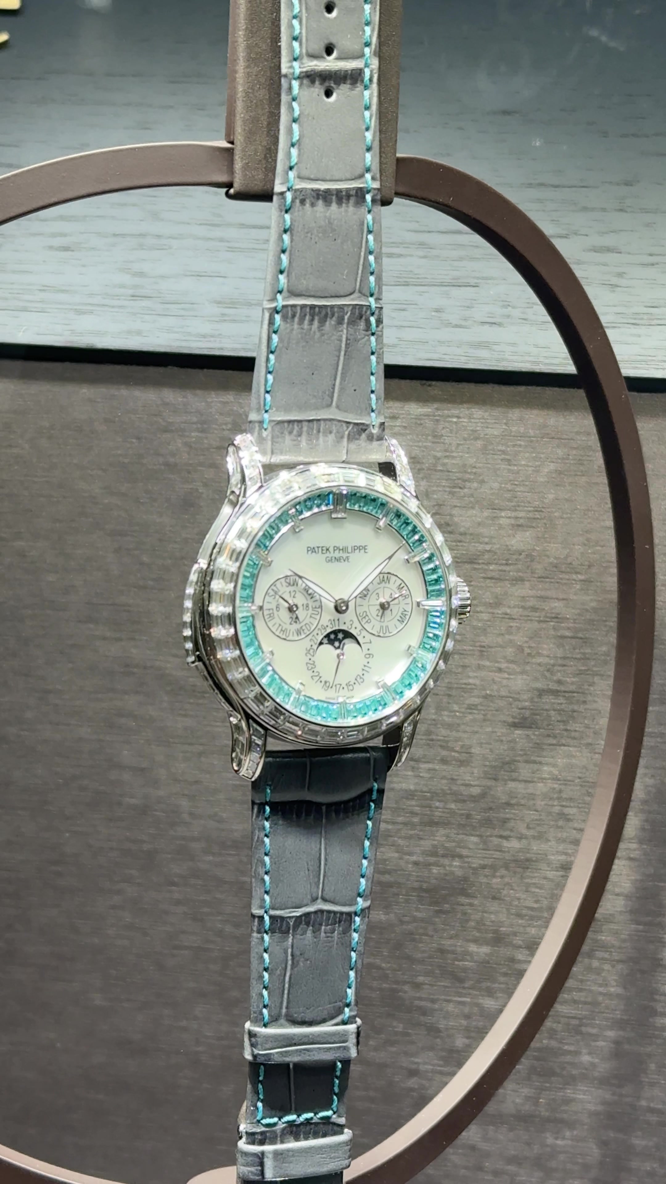 @Luxe Watches