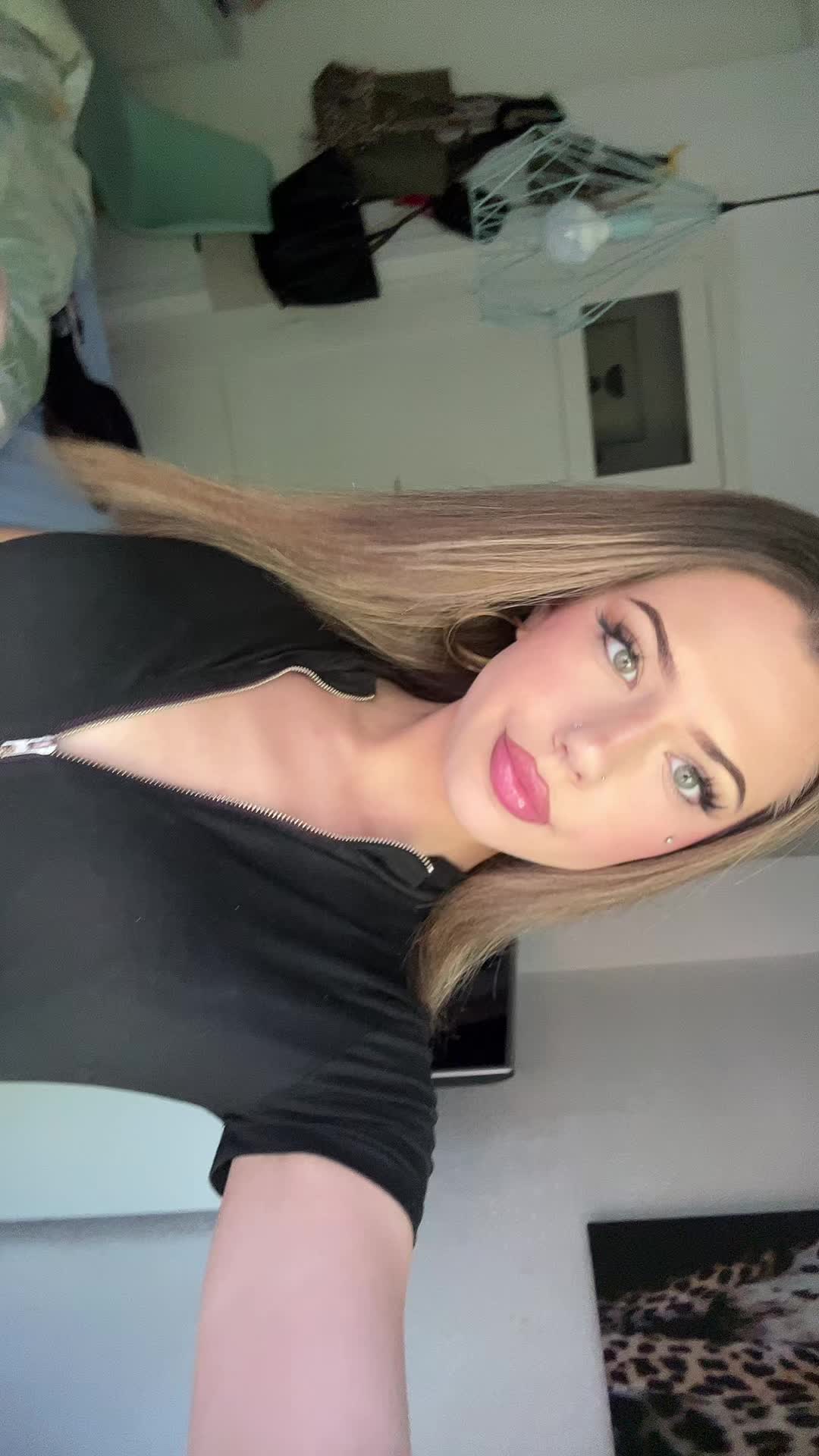 @Sara🎀