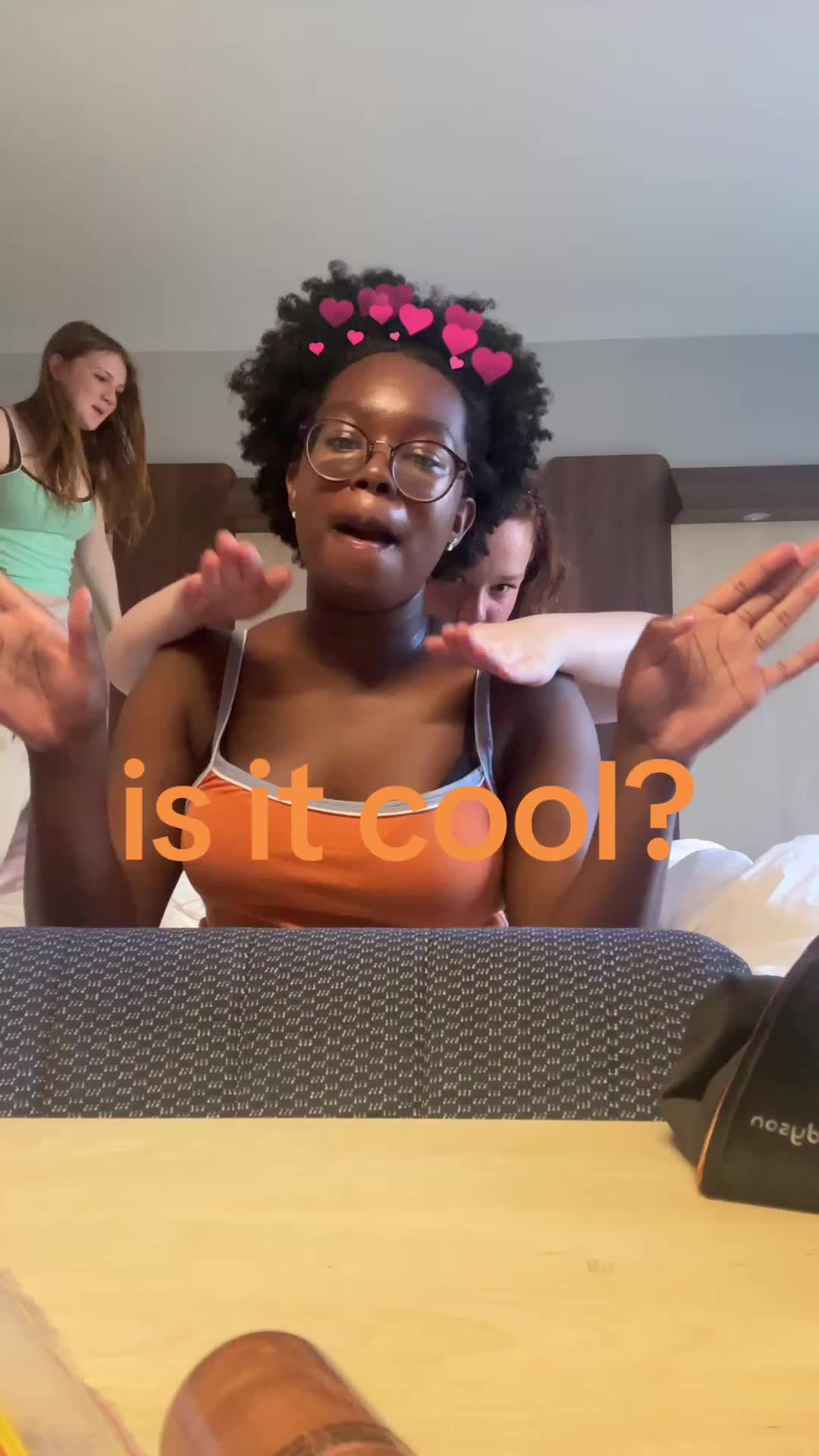 @🦄