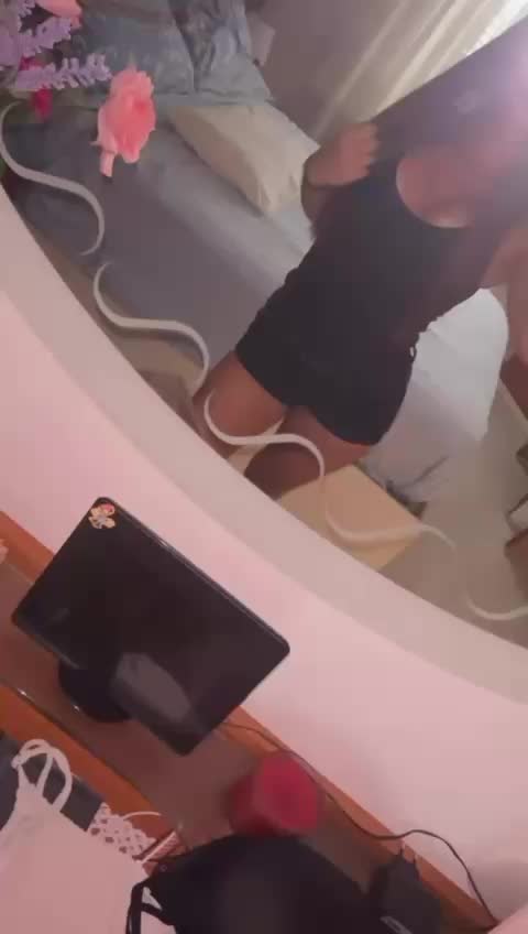 @•B