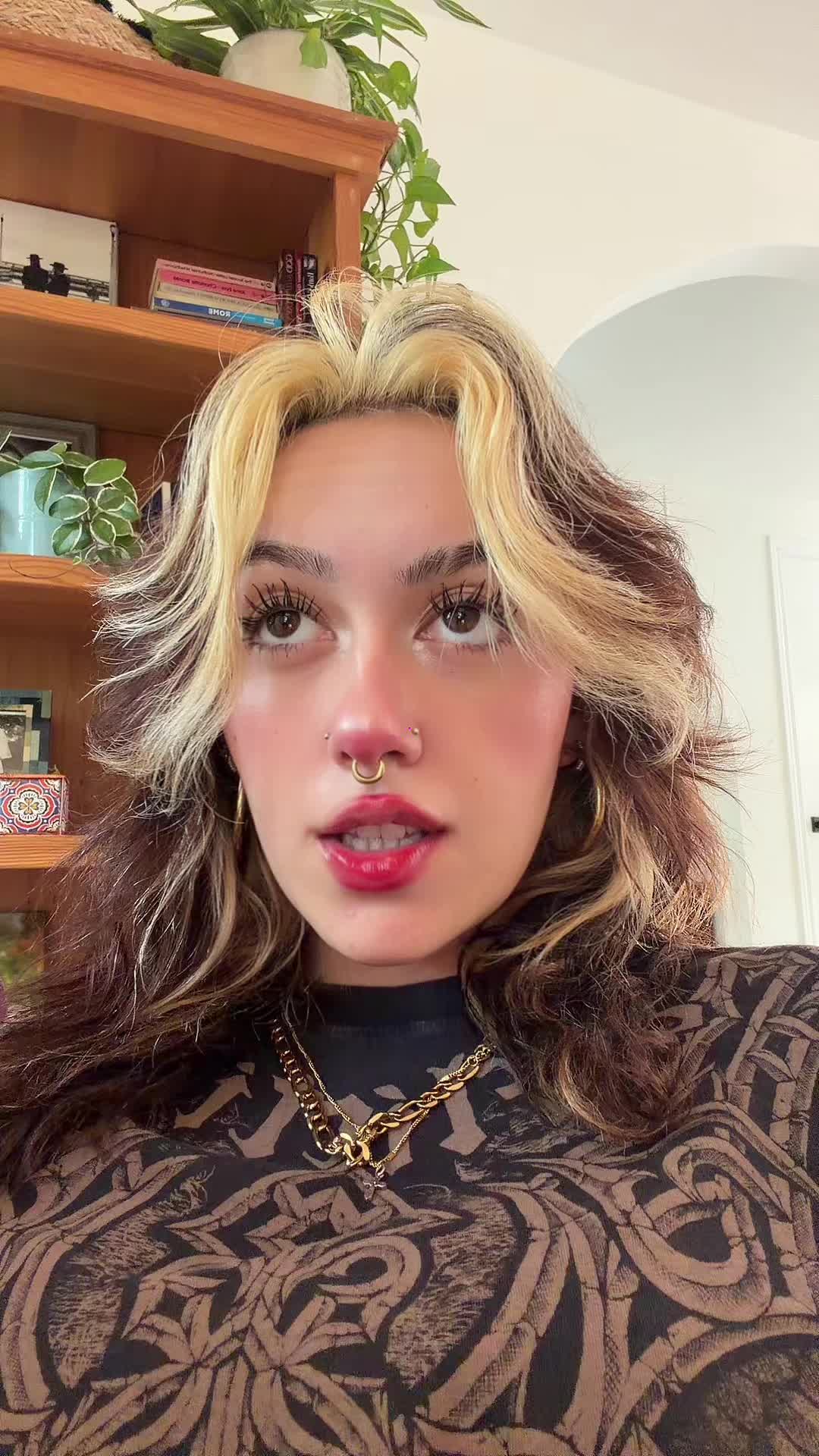 @hannahʕ⁎̯͡⁎ʔ༄