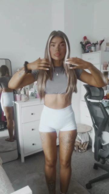 @MICHAELA 🦋🤍