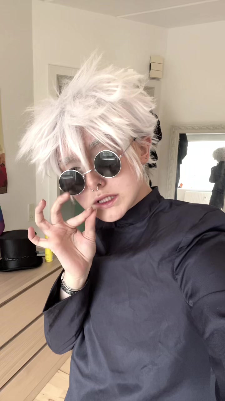 @Cy does cosplays