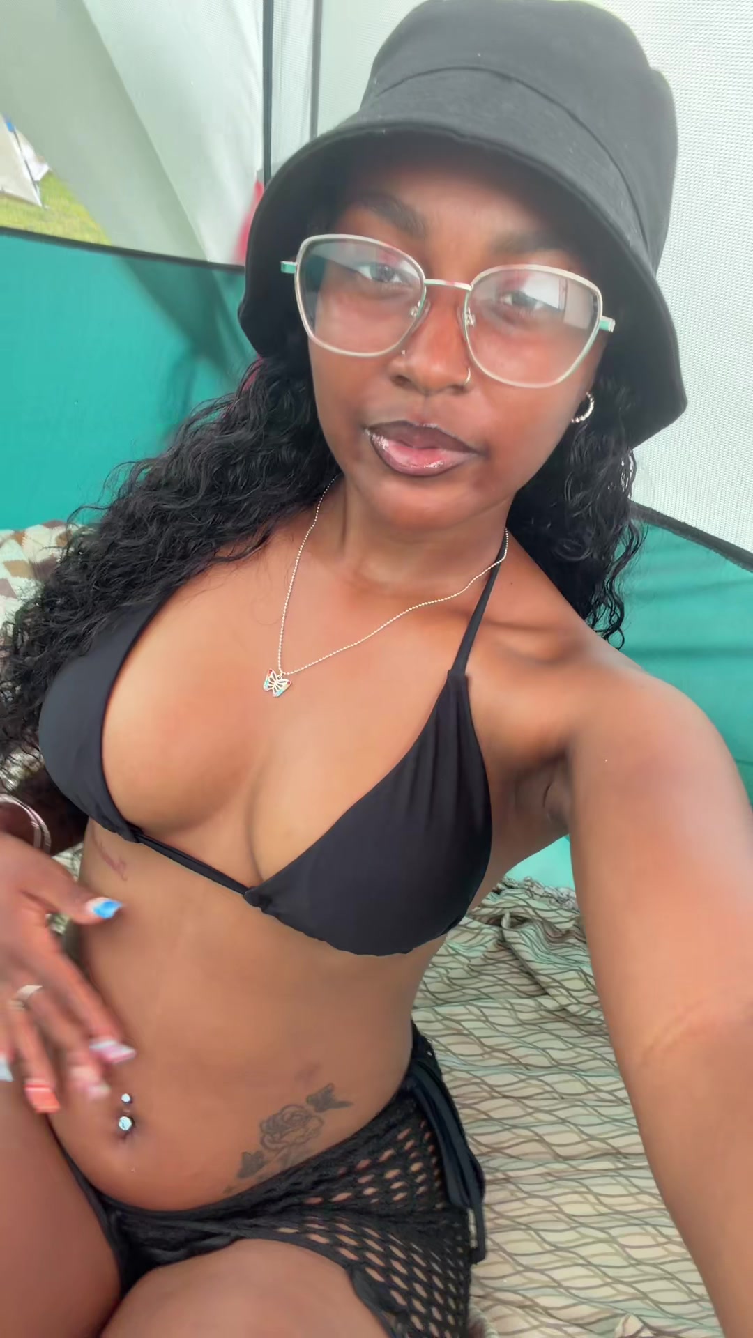 @Emizjae